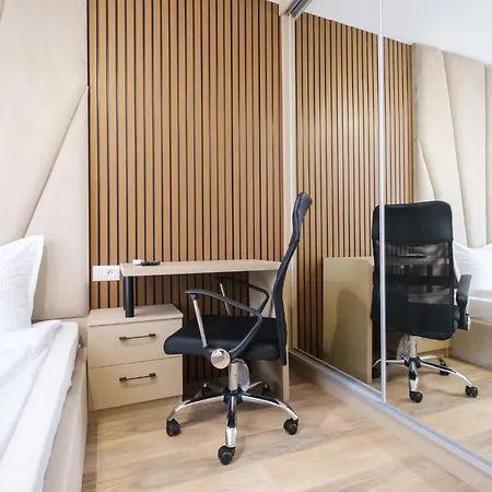 Apartament Bright & Spacious With Free Parking *