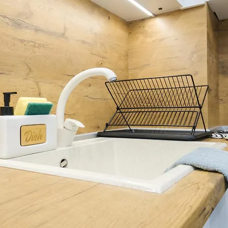 Apartament Bright & Spacious With Free Parking