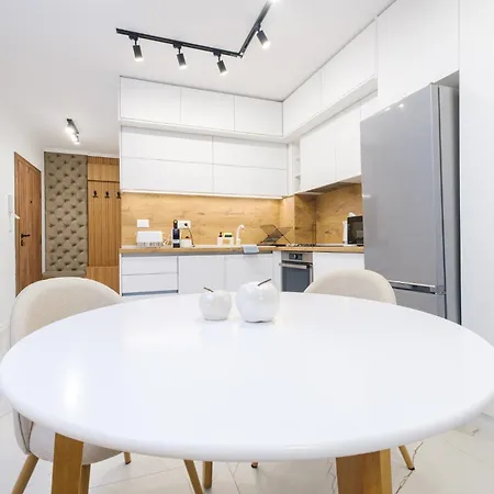 Bright & Spacious With Free Parking Apartament Płowdiw