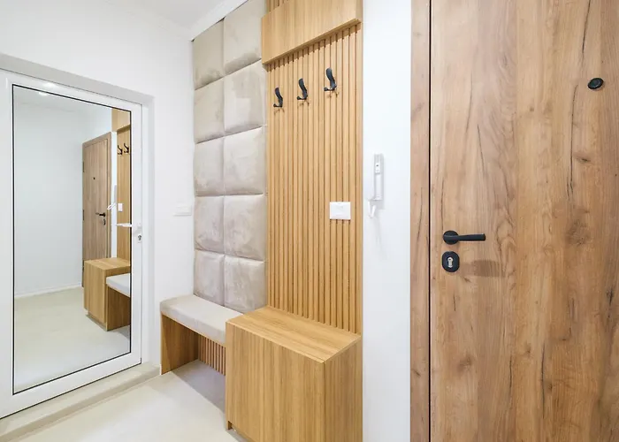 Bright & Spacious With Free Parking Daire *